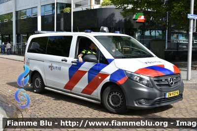 Mercedes-Benz Vito III serie
Nederland - Paesi Bassi
Politie
Parole chiave: Mercedes-Benz Vito_IIIserie