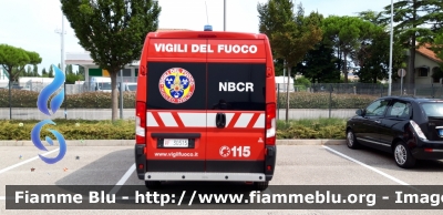 Fiat Ducato X290
Vigili Del Fuoco
Comando Provinciale di Venezia
Distaccamento Permanente di Mestre
Nucleo NBCR
Allestimento Baggio & De Sordi
VF 30515
Parole chiave: Fiat Ducato_X290 VF30515