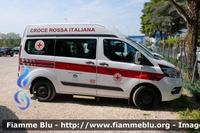 Ford Transit Custom VIII serie 
Croce Rossa Italiana
Comitato di Schio (VI)
CRI 182 AI 
Parole chiave: Ford Transit_Custom_VIII_serie CRI182AI