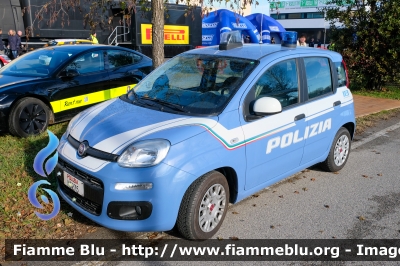 Fiat Nuova Panda II serie 
Polizia di Stato
Allestito Nuova Carrozzeria Torinese
POLIZIA N5275 
Parole chiave: Fiat Nuova_Panda_IIserie POLIZIAN5275