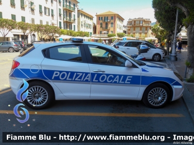 Alfa Romeo Nuova Giulietta restyle
Polizia Locale Comune di Lavagna(GE)
Allestimento  AVS 
POLIZIA LOCALE YA 142 AF
Parole chiave: Alfa-Romeo Giulietta_Restyle POLIZIALOCALEYA142AF