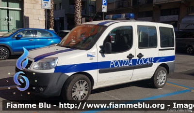Fiat Doblò II serie
Polizia Locale Comune di Recco (Ge)
POLIZIA LOCALE YA 974 AA
Parole chiave: Fiat Doblò_IIserie POLIZIALOCALEYA974AA