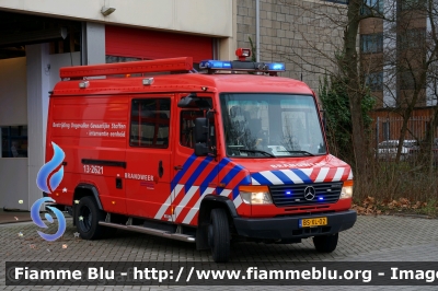 Mercedes-Benz 818D
Nederland - Paesi Bassi
Brandweer Amsterdam-Amstelland
13-2621
