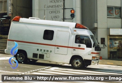 Nissan ?
日本国 Nippon-koku - Giappone
東京消防庁 Tokyo Shōbōchō - Vigili del fuoco Tokyo
Parole chiave: Ambulanza Ambulance