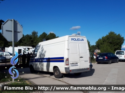 Mercedes-Benz Sprinter II serie
Republika Hrvatska - Croazia
Policija - Polizia
