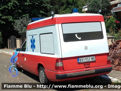 Mercedes-Benz serie E
Република Србија - Repubblica Serba
Private Clinical 'Sanity'
