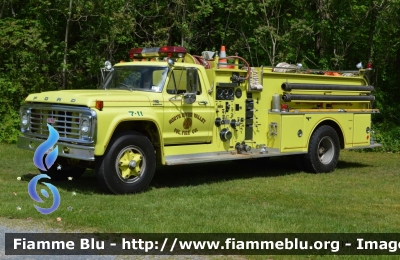 Ford F-750
United States of America - Stati Uniti d'America
North River Valley WV Volunteer Fire Company
