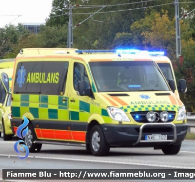 Mercedes-Benz Sprinter III serie
Sverige - Svezia
Ambulans
Parole chiave: Ambulanza Ambulance