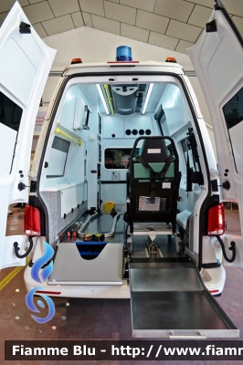 Volkswagen Transporter T6
Bundesrepublik Deutschland - Germany - Germania
Falck Germany
Parole chiave: Ambulanza Ambulance