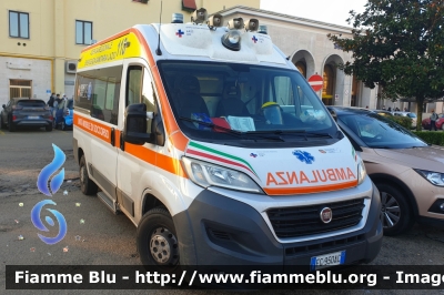 Fiat Ducato X290
ARES 118 Lazio
Azienda Regionale Emergenza Sanitaria
Postazione Santa Scolastica di Cassino (FR)
Allestimento Orion
Parole chiave: Fiat Ducato_X290 ambulanza