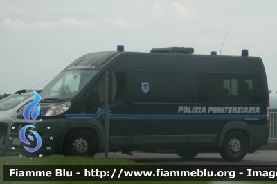 Fiat Ducato Maxi X250
Polizia Penitenziaria
Veicolo Per Traduzione Detenuti
Allestimento Mussa&Graziano
POLIZIA PENITENZIARIA 021 AF
Parole chiave: Fiat Ducato_X250 POLIZIAPENITENZIARIA021AF