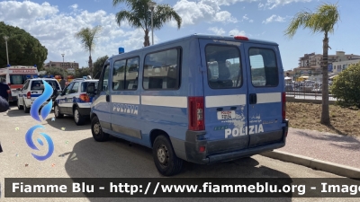 Fiat Ducato III serie
Polizia di Stato
POLIZIA F0154

Parole chiave: fiat ducato polizia