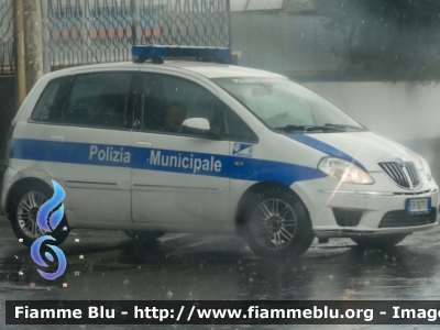 Lancia Musa
Polizia Municipale
Comune di Mascalucia (CT)
Codice automezzo: 11
Parole chiave: Lancia Musa