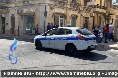 Fiat Nuova Bravo
Polizia Municipale
Comune di Pachino (SR)
YA 606 AA
Parole chiave: Polizia_municipale pachino locale fiat bravo