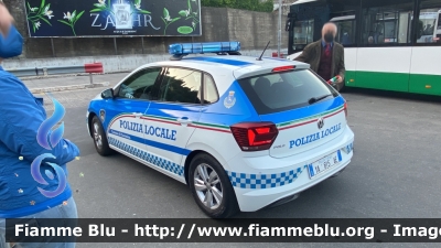 Volkswagen Polo VI serie
Polizia Locale
Comune di Taormina (ME)
YA 815 AE

Parole chiave: polizia_locale taormina polo volkswagen