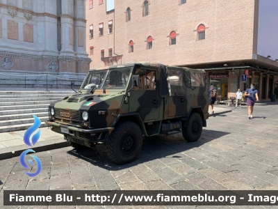 Iveco VM90
Esercito Italiano
Operazione Strade Sicure
EI DA 635
Parole chiave: Iveco VM90 EIDA195