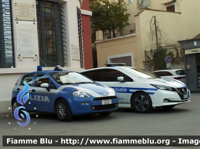 Fiat Punto VI serie
Polizia di Stato
Questura de L'Aquila
Allestimento NCT
Decorazione Grafica Artlantis
POLIZIA N5040
