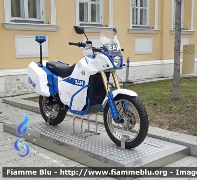 Izh Pulsar
Российская Федерация - Federazione Russa
Мотоцикл ВАИ - Military Automobile Inspection
