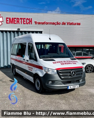 Mercedes-Benz Sprinter IV serie
Portugal - Portogallo
Bombeiros de Peniche
Parole chiave: Ambulance Ambulanza