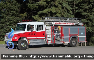 Freightliner FL80
Canada
Elkford BC Fire and Rescue
