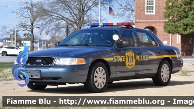 Ford Crown Victoria
United States of America - Stati Uniti d'America
Delaware State Police
