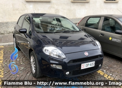 Fiat Punto VI serie 
Carabinieri 
CC DP 632
Parole chiave: Fiat Punto_VIserie CCDP632