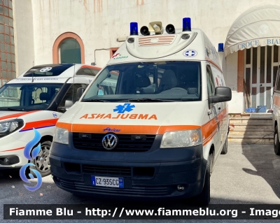 Volkswagen Transporter T5 
Pubblica Assistenza Croce Bianca Alba Adriatica 
Allestimento Aricar
Parole chiave: Volkswagen Transporter_T5 Ambulanza