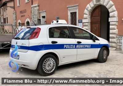 Fiat Grande Punto 
Polizia Municipale 
Comune di Leonessa
Parole chiave: Fiat Grande_Punto