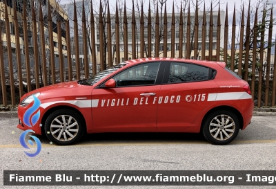 Alfa Romeo Nuova Giulietta restyle 
Vigili del Fuoco 
Comando provinciale di L’Aquila 
VF 27806
Parole chiave: Alfa-Romeo Nuova_Giulietta_restyle VF27806