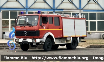 Mercedes-Benz 1222
Servizio Antincendio 
Aeroporto dei Parchi L’Aquila 
Parole chiave: Mercedes-Benz 1222