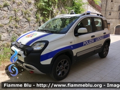 Fiat Nuova Panda Cross II serie 
Polizia Locale 
Comune di Antrodoco 
Parole chiave: Fiat Nuova_Panda_Cross_IIserie