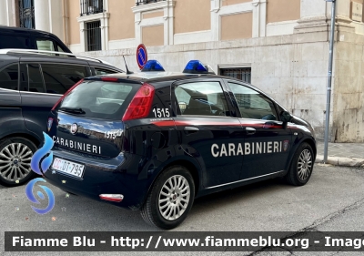 Fiat Punto VI serie 
Carabinieri 
Comando Carabinieri unità per la tutela Forestale Ambientale ed Agroalimentare 
CC DT 795
Parole chiave: Fiat Punto_Viserie CCDT795