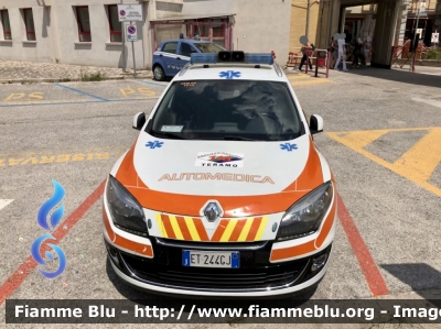 Renault Megane StationWagon III serie 
ASL n4 di Teramo 
118 Abruzzo Soccorso 
C.O. di Teramo 
Automedica 
Allestimento ODONE 
Parole chiave: Renault Megane_StationWagon_IIIserie Automedica