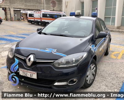 Renault Megane III serie restyle 
Polizia Penitenziaria 
POLIZIA PENITENZIARIA 752 AF 
Parole chiave: Renault Megane_III_serie_restyle POLIZIAPENITENZIARIA752AF