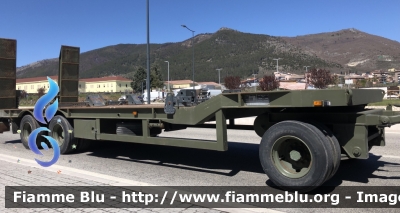 Rimorchio per trasporto mezzi 
ADAMOLI R3A30
Esercito Italiano 
9’ reggimento Alpini L’Aquila 
EI BI 674 
Parole chiave: EIBI674