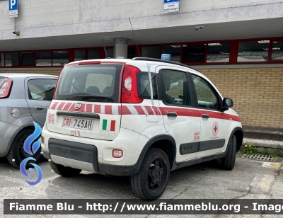 Fiat Nuova Panda 4x4 II serie 
Croce Rossa Italiana 
Comitato Regionale Abruzzo 
Allestimento Elevox 
CRI 745 AH
Parole chiave: Fiat Nuova_Panda_4x4_IIserie CRI745AH