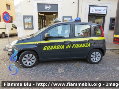 Fiat Nuova Panda II serie
Guardia Di Finanza 
Allestimento NCT
Decorazione Grafica Artlantis
GdiF 781 BJ
Parole chiave: Fiat Nuova_Panda_IIserie GDIF781BJ