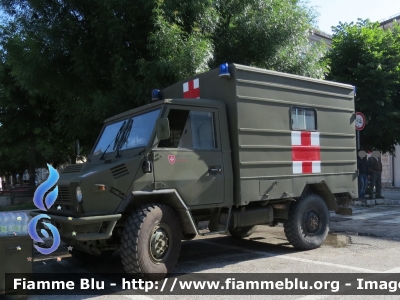 Iveco VM 90
Ambulanza
R.O.E. 4' Reparto Corpo Militare Sovrano Militare Ordine Di Malta in ausilio al IX Reggimento Alpini L'Aquila
EI 738 DJ 
Parole chiave: Iveco VM_90 Ambulanza EI738DJ