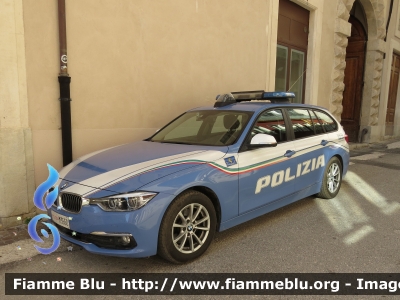 Bmw 320 Touring F31 III restyle
Polizia di Stato
Polizia Stradale
Allestimento Focaccia
POLIZIA M3650
Parole chiave: Bmw 320_Touring_F31_IIIrestyle POLIZIAM3650