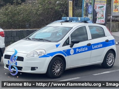 Fiat Grande Punto
Polizia Locale
Comune di San Giovanni la Punta (CT)
YA 225 AM
Parole chiave: Fiat Grande_Punto YA225AM