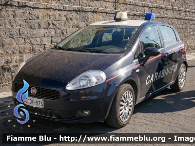 Fiat Grande Punto
Carabinieri
CC DF 975
Parole chiave: Fiat Grande_Punto CCDF975