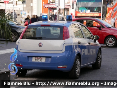 Fiat Punto VI serie
Polizia di Stato
Allestimento Nuova Carrozzeria Torinese
Decorazione grafica Artlantis
POLIZIA N5357
Parole chiave: Fiat Punto_VIserie POLIZIAN5357