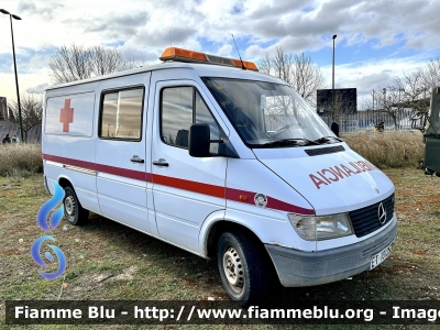 Mercedes-Benz Sprinter I serie
España - Spagna
Ejército de Tierra
Parole chiave: Ambulance Ambulanza