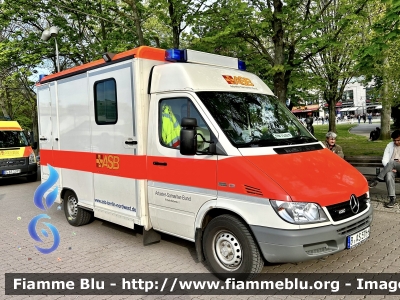 Mercedes-Benz Sprinter II serie
Bundesrepublik Deutschland - Germania
ASB
Arbeiter Samariter Bund Berlin
Parole chiave: Ambulance Ambulanza