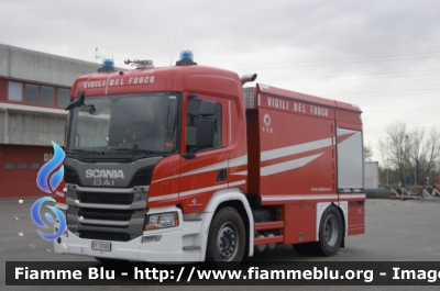 Scania P370 III serie
Vigili del Fuoco
Comando Provinciale di Udine
AutoBottePompa allestimento Bai
VF 31660
Parole chiave: Scania_P370_IIIserie VF31660