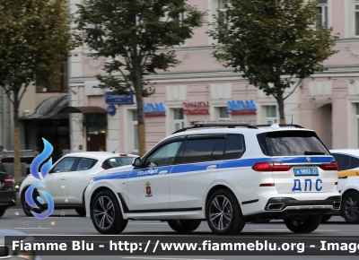 BMW X7
Российская Федерация - Federazione Russa
федеральную полицию - Polizia Federale
ДПС - Дорожно-постовая служба -Servizio Ispettivo Traffico
