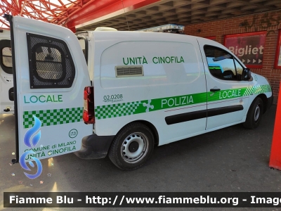 Peugeot Partner III serie
Polizia Locale
Comune di Milano
Unità Cinofila

Parole chiave: Peugeot Expert_IIIserie PoliziaLocaleYA613AP