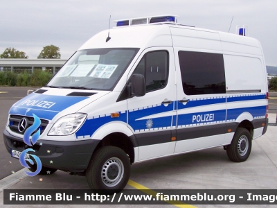 Mercedes-Benz Sprinter III serie 4X4
Bundesrepublik Deutschland - Germania
Bundespolizei - Polizia di Stato
