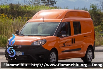 Fiat Doblò XL IV serie
Provincia di Bolzano
Servizio Strade
Parole chiave: Fiat / Doblò_XL_IVserie