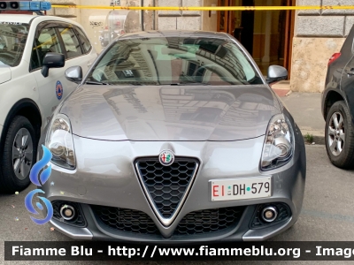 Alfa-Romeo Nuova Giulietta restyle
Esercito Italiano
EI DH 579
Parole chiave: Alfa-Romeo Nuova_Giulietta_restyle EIDH579